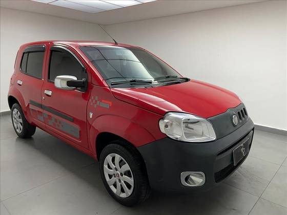 FIAT UNO 1.0 EVO VIVACE 8V FLEX 4P MANUAL FIAT UNO 1.0 EVO VIVACE 8V FLEX 4P MANUAL
